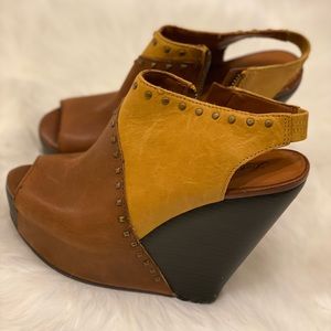 Womens wedge Lucky brand size 7 1/2
